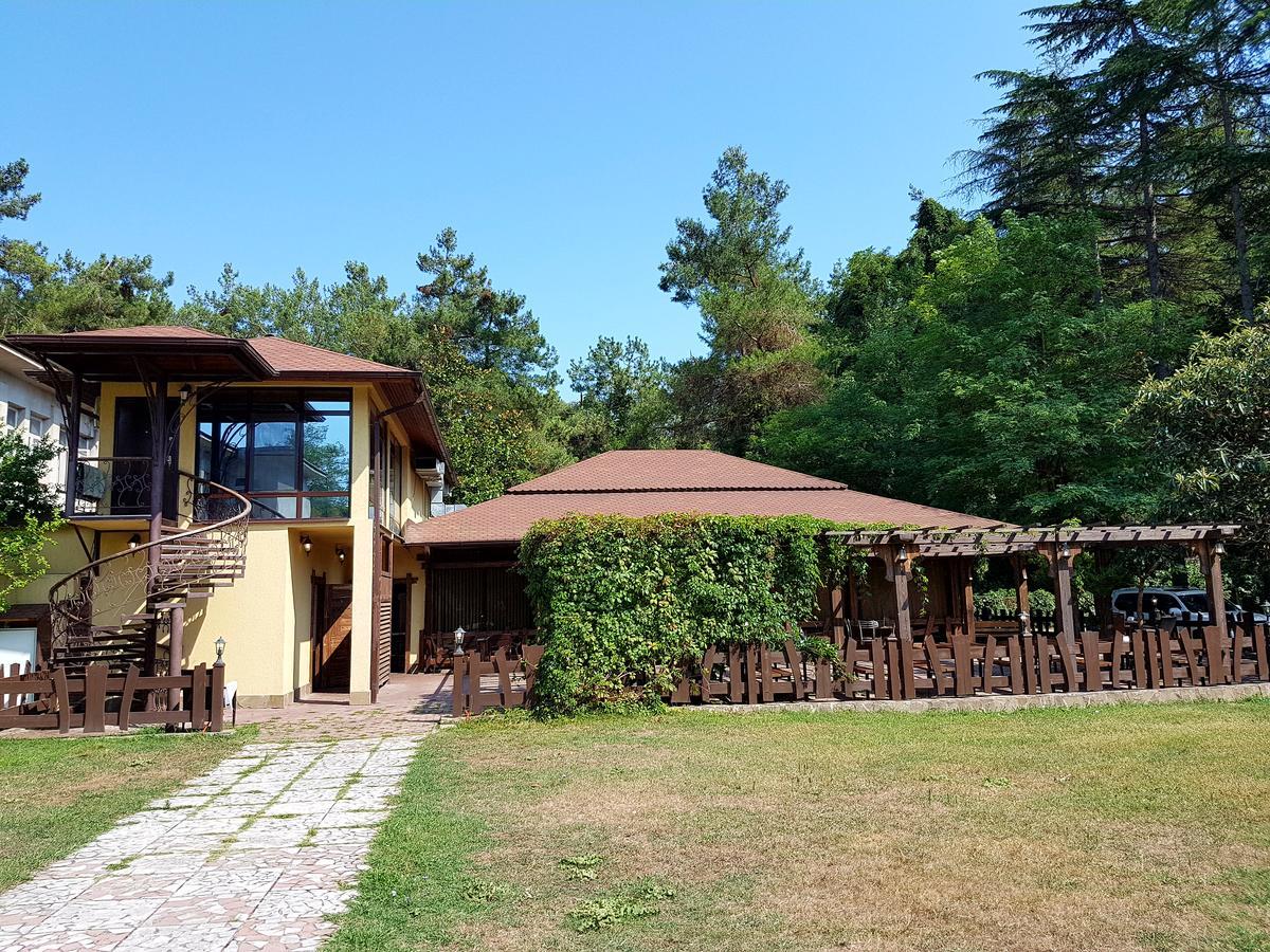 Guest House Black Sea Pizunda Exteriör bild
